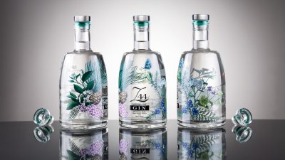 Z44 Gin z44-bottle_design_1.jpg